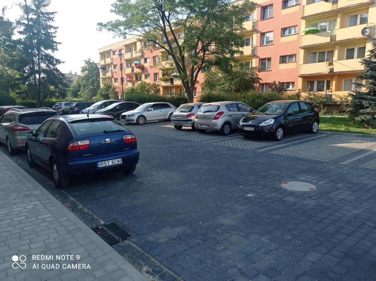 Apartament na parterze Stalowa Wola Exteriér fotografie